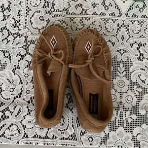 MANITOBA MUKLUK slippers